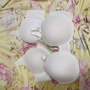 Two Ladies White Bras Size 40D New